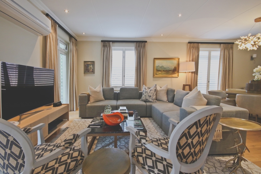 3 Bedroom Property for Sale in Paardevlei Western Cape